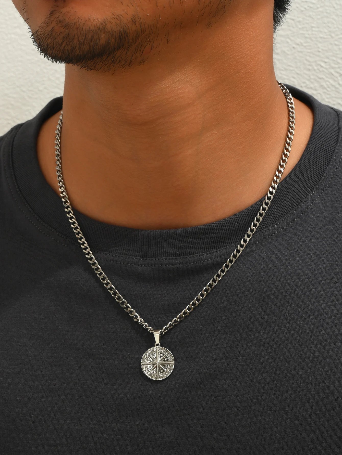 Men'S Silver Color Punk Style Metal Chain Necklace Pendant Compass Shape Star Fashion Men'S Necklace Jewelry